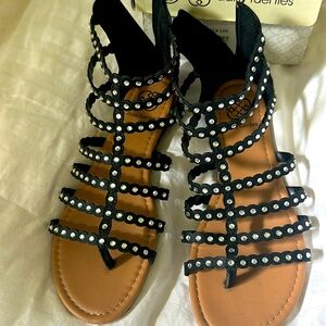 Daisy Fuentes Sandals